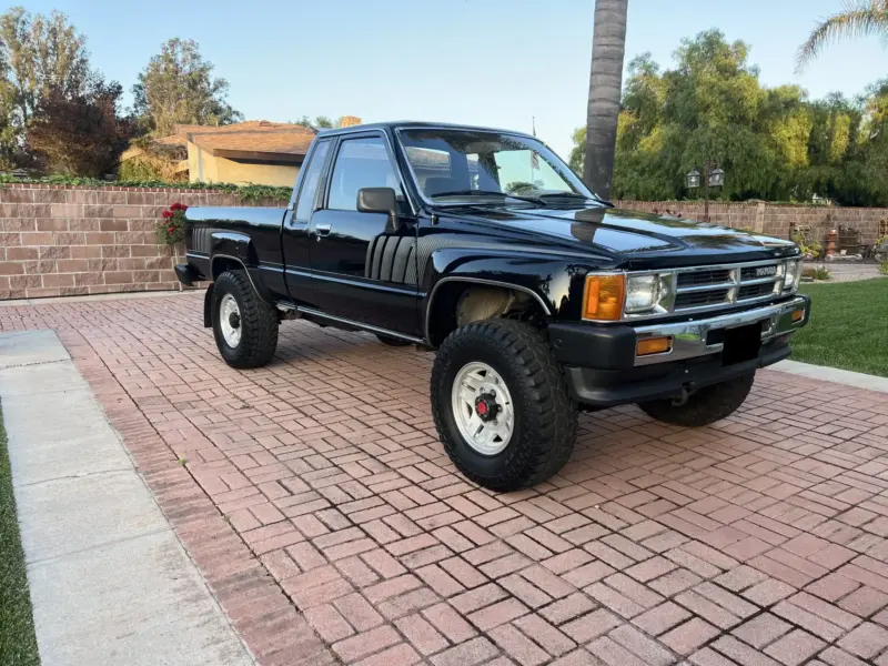 1987 Toyota Pickup XtraCab SR5 Turbo 4×4 5-Speed